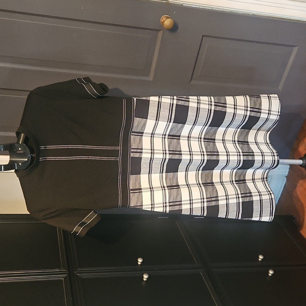 Stylish Black and White Plaid Midi Dress